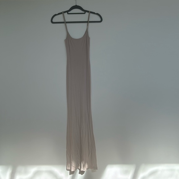 Amazon - ReoRia bodycon long dress | Tan/Khaki - Picture 3 of 5